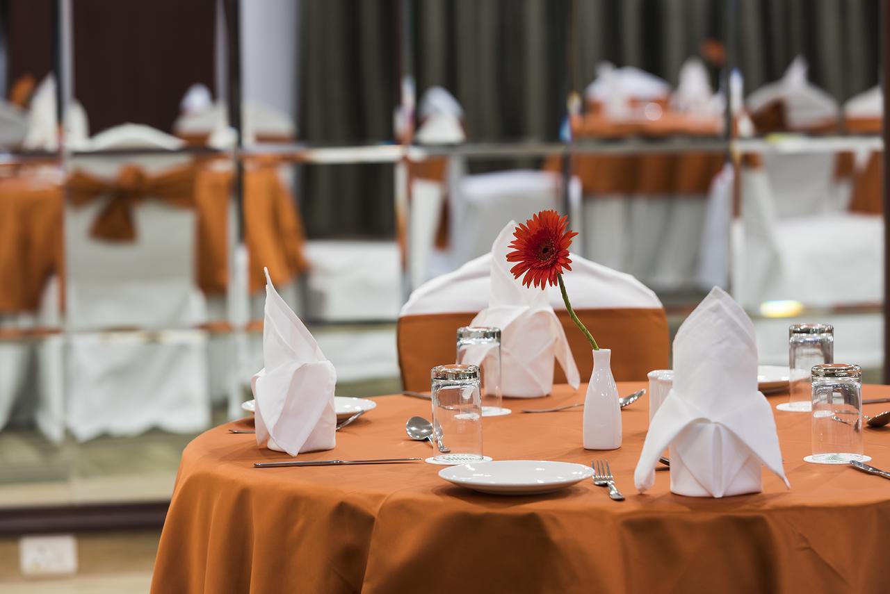 The Fern Residency Galaxy Mall Burnpur Экстерьер фото